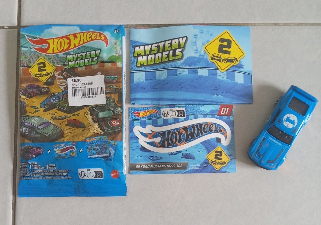 Hotwheels (Category: Vehicle & Diecast Models) located in Singapore. Submitted by rustynail2017 (Listing ID 1361716921, Image 3). Description: Picture 1 Hotwheel Mystery Car at only $10 for the open pack on the left. The Sealed one on the right $12. Picture 2 Black car at only $10 Picture 3 Blue car at only $10 Cash and Carry Only at Victoria Street. * Thanks for Support. * Goods sold are not refundable, not returnable, and cannot be exchanged..