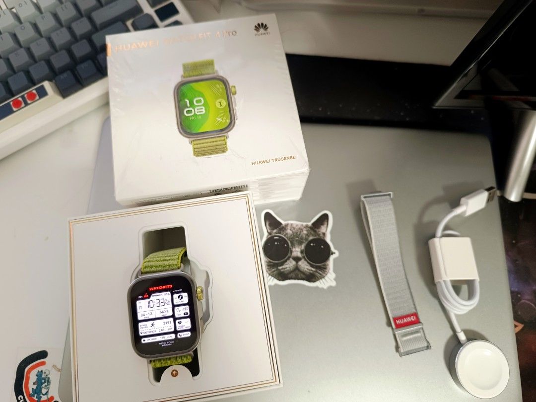 Huawei Watch Fit 4 Pro (Category: Wearables & Smart Watches) located in San Juan, La Union. Submitted by choppingblockd (Listing ID 1431955685, Image 1). Description: Huawei Watch Fit 4 Pro Includes: - Yellow Green, Black & Silver Nylon strap - Dark Green & Beige silicone strap - Screen protector - Charging cable - Original box packaging https://consumer.huawei.com/en/wearables/watch-fit4-pro/specs/ SF c/o Buyer.