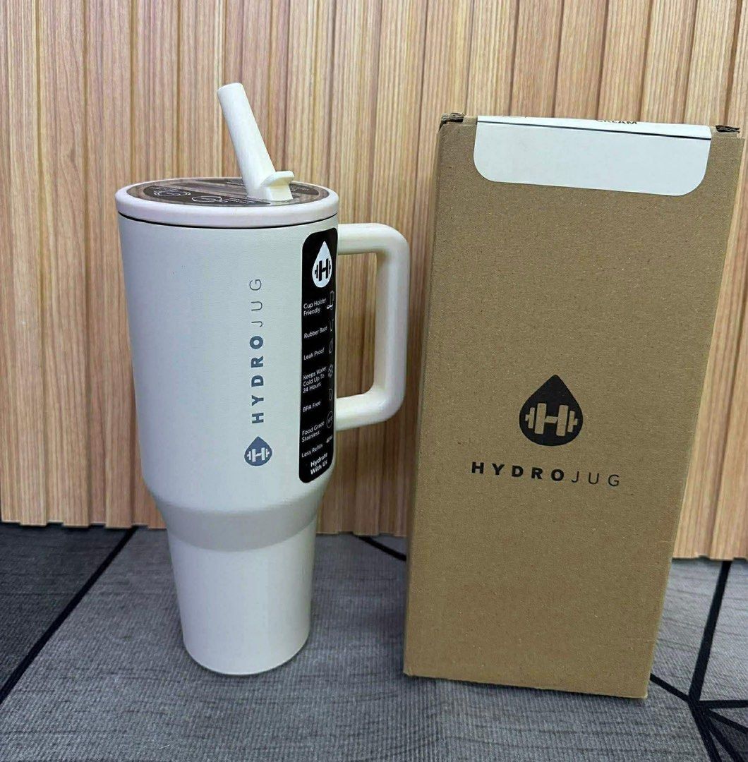 Hydro Jug (Category: Water Bottles & Tumblers) located in Quezon City. Submitted by stuffs.hellyy (Listing ID 1431845120, Image 2). Description: for hot & cold ( last up to 6-12hrs) 40oz .