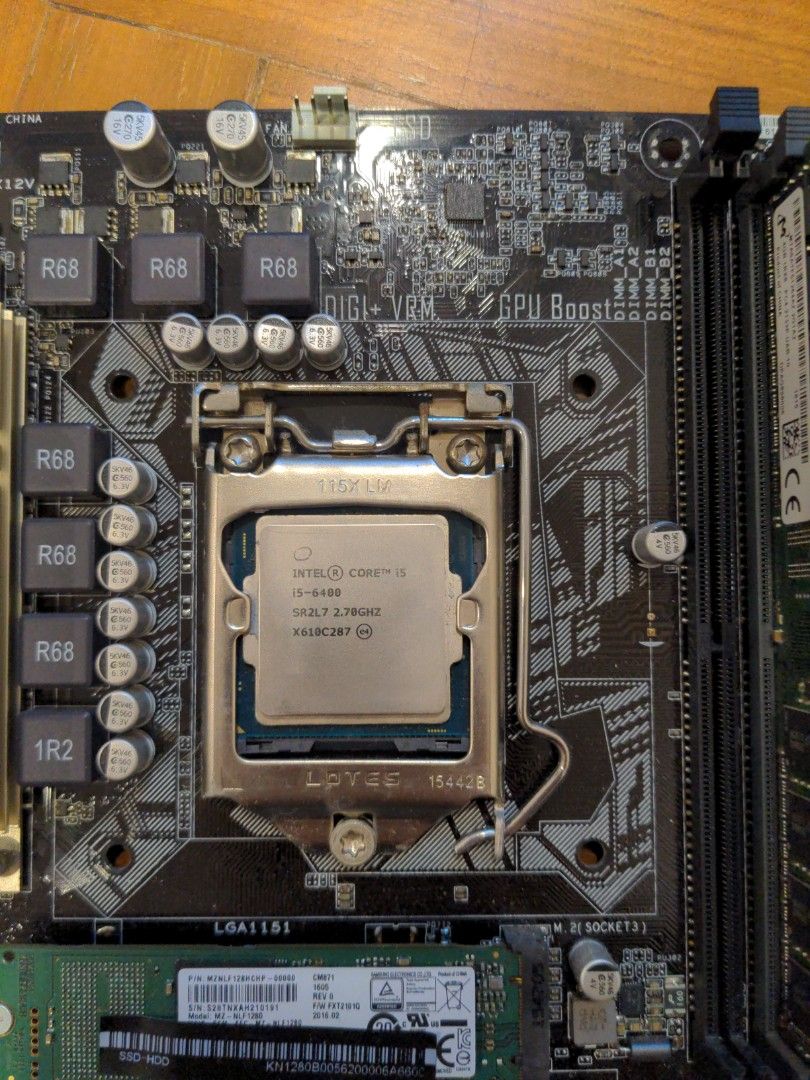 Intel i5-6400453772461737267200