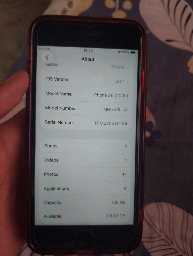 iphone se 2020 (BYPASSED) (Category: iPhone SE Series) located in Santa Cruz, Pampanga. Submitted by .maimai (Listing ID 1431908927, Image 3). Description: iPhone se 2020 (BYPASSED) 128gb issue paint chips sa camera unsure sa battery mabilis ma lowbat wifi used can reset but hindi nadedelete files inclusions: 3 case charger cord.
