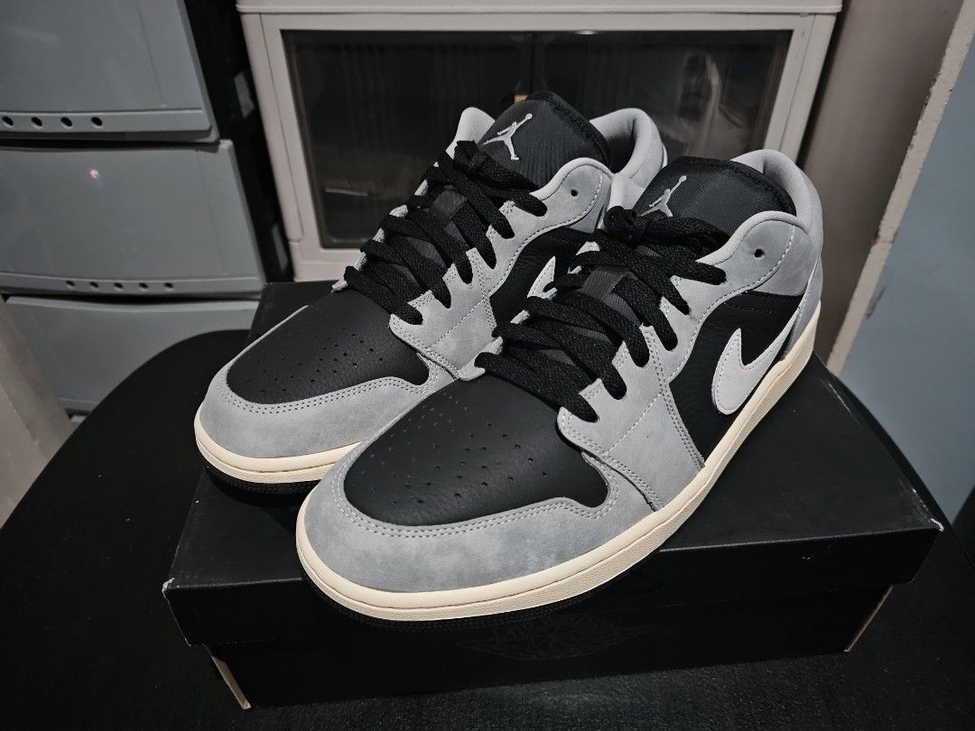 Jordan 1 Low SE Light Smoke Size 13 (Category: Sneakers) located in San Juan City. Submitted by frelite (Listing ID 1431918437, Image 1). Description: .