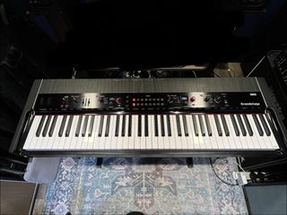 （分類：）位於 。 由 buyer_______a 提交（商品編號 1431929853，圖片 1）。簡介： 。