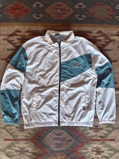 (Category: ) located in . Submitted by topboythrift86 (Listing ID 1431918371, Image 1). Description: .