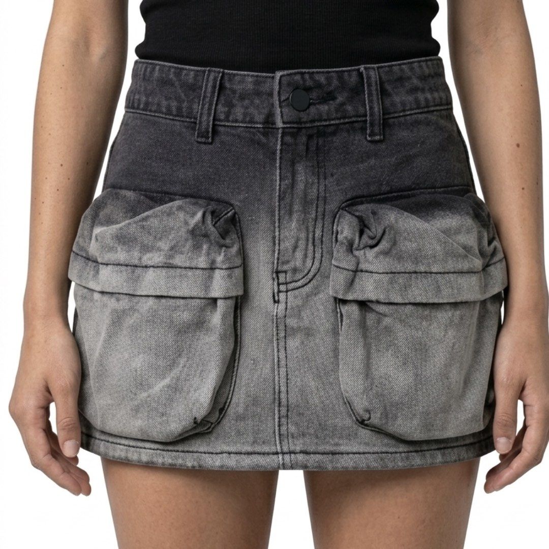 Luxe to Kill Denim Cargo Mini Skirt (Category: Skirts) located in Manila. Submitted by bluebubblegum (Listing ID 1431805763, Image 3). Description: .