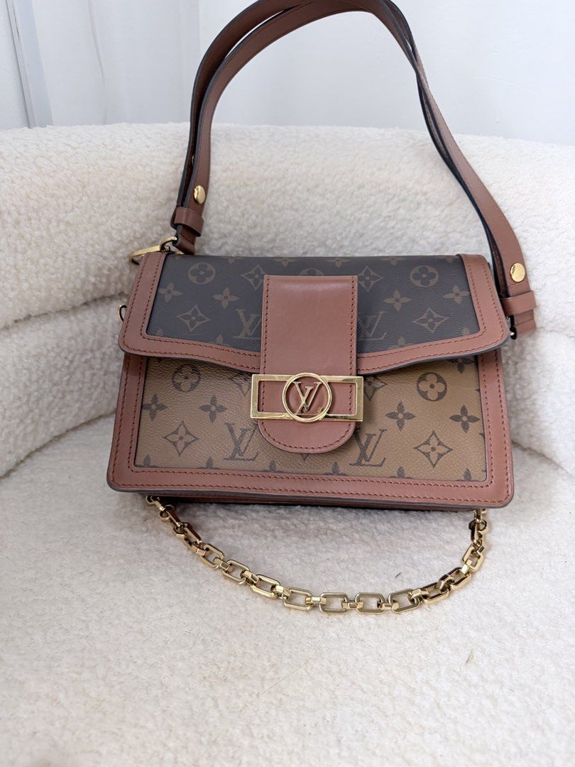 LV DAUPHINE MM (Category: Luxury Bags & Wallets) located in Quezon City. Submitted by celinefloress (Listing ID 1431200223, Image 3). Description: ✅clean pocket ✅sign of used ✅hardware with film 🌴inclusion: Entrupy certificate box dustbag 🍏Sold as is. What you see is what you get. Price reflects condition 🍏Please manage your expectations because it is a pre-loved item and will show signs of wear. 🍏Please check all photos before buying. 🍏If y
