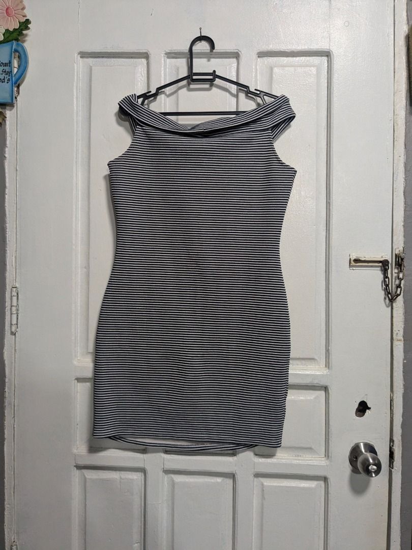 Mango Basics Bodycon Dress (Category: Dresses) located in Quezon City. Submitted by nnncorner (Listing ID 1431990582, Image 2). Description: Original Mango Basics Strioes Bodycon Dress Body Hug Large on tag but also fits to XL Super nice pa, no lints, no issues 9/10 condition Retails at 4700 Used twice .
