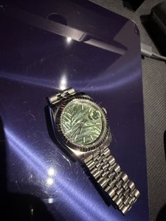 (Category: ) located in . Submitted by nike221 (Listing ID 1431964169, Image 1). Description: .