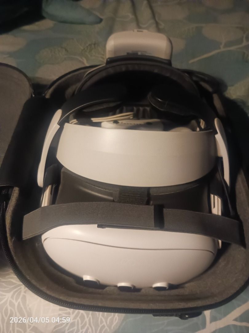 Meta Quest 3 128GB (Category: Others) located in Caloocan City. Submitted by vastmoon_3cbea3 (Listing ID 1431870741, Image 1). Description: Meta Quest 3 128 GB Bobo VR M3 Strap Bobo VR Battery Packs 2 Pcs Bobo VR carry Bag Rechargeable Batteries.