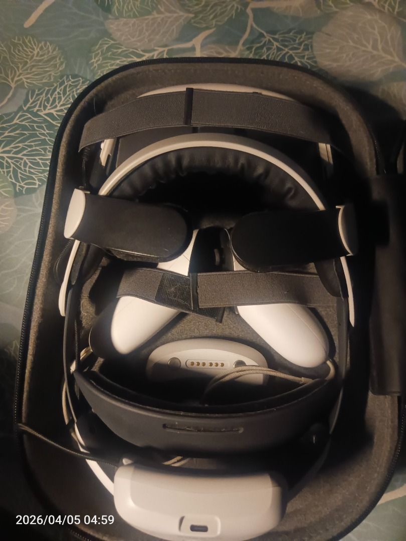 Meta Quest 3 128GB (Category: Others) located in Caloocan City. Submitted by vastmoon_3cbea3 (Listing ID 1431870741, Image 2). Description: Meta Quest 3 128 GB Bobo VR M3 Strap Bobo VR Battery Packs 2 Pcs Bobo VR carry Bag Rechargeable Batteries.