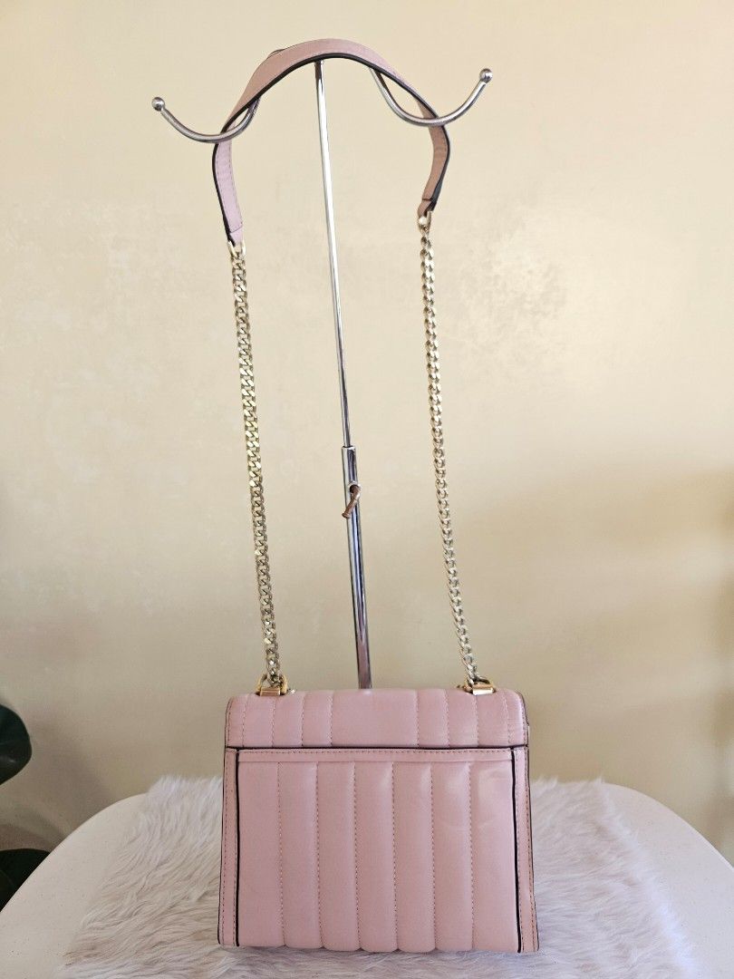 Michael Kors sling bag (Category: Luxury Bags & Wallets) located in Batangas. Submitted by iris_26 (Listing ID 1431997853, Image 3). Description: .