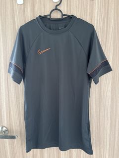 (Category: ) located in . Submitted by lux_apparels_import (Listing ID 1431800922, Image 1). Description: .