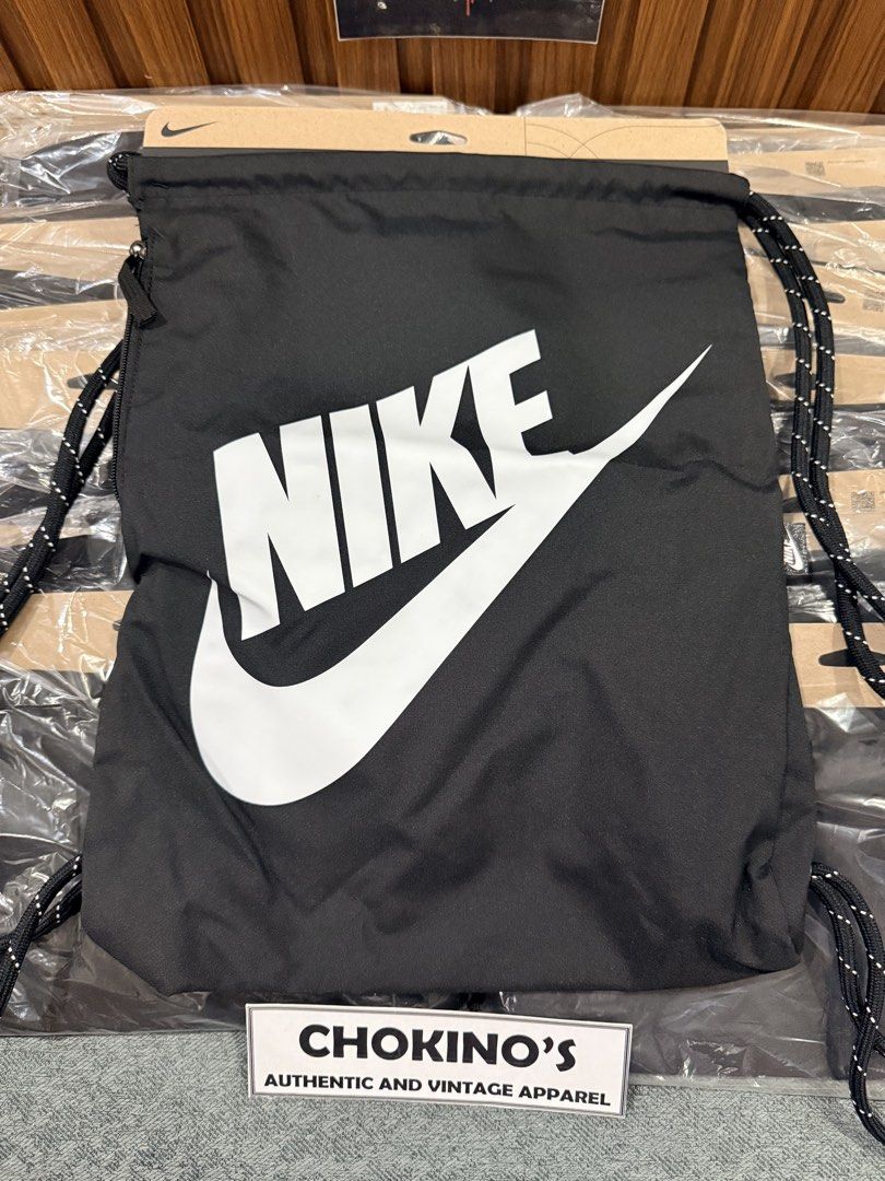 Nike Heritage Drawstring Bag (13L) (Category: Backpacks) located in Manila. Submitted by specialized0819 (Listing ID 1431949813, Image 2). Description: Nike Heritage Drawstring Bag (13L) Sale Price – 500 each ✅✅✅ SRP – 945 ❌❌❌ BELOW SRP SALE!!!!! 100% Authentic and Brand new Pampanga/Shipping (NO TO COD ❌❌❌) .