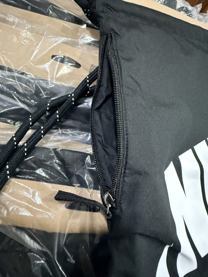 Nike Heritage Drawstring Bag (13L) (Category: Backpacks) located in Manila. Submitted by specialized0819 (Listing ID 1431949813, Image 3). Description: Nike Heritage Drawstring Bag (13L) Sale Price – 500 each ✅✅✅ SRP – 945 ❌❌❌ BELOW SRP SALE!!!!! 100% Authentic and Brand new Pampanga/Shipping (NO TO COD ❌❌❌) .