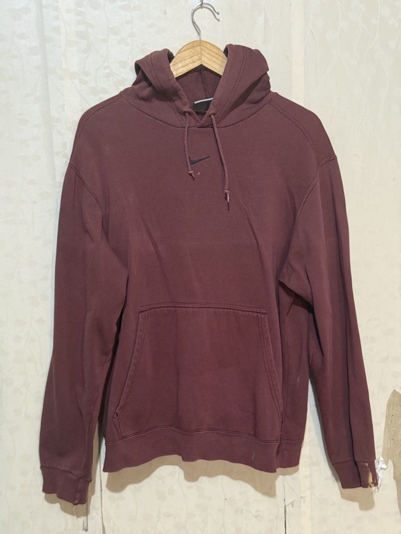 NIKE MID SWOOSH HOODIE (Category: Hoodies) located in Quezon City. Submitted by 999bodega (Listing ID 1431856841, Image 1). Description: 28x 23 dimensions Authentic .