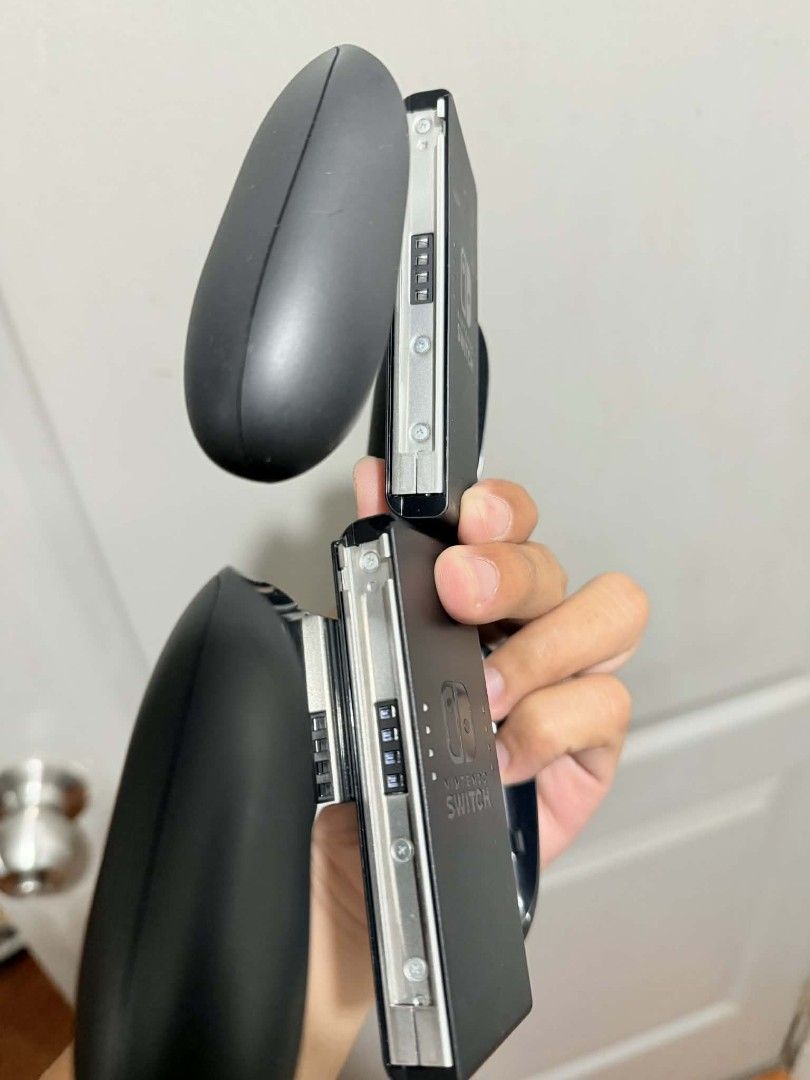 Nintendo Switch Joy-Con Controller Set (Category: Controllers) located in Quezon City. Submitted by monlorenz (Listing ID 1431808290, Image 3). Description: For Sale Nintendo Switch Joy Con Grip Price: 400 "Each" Unli test upon Meetup Meet up Sm Mega Mall or Sm Fairvew.