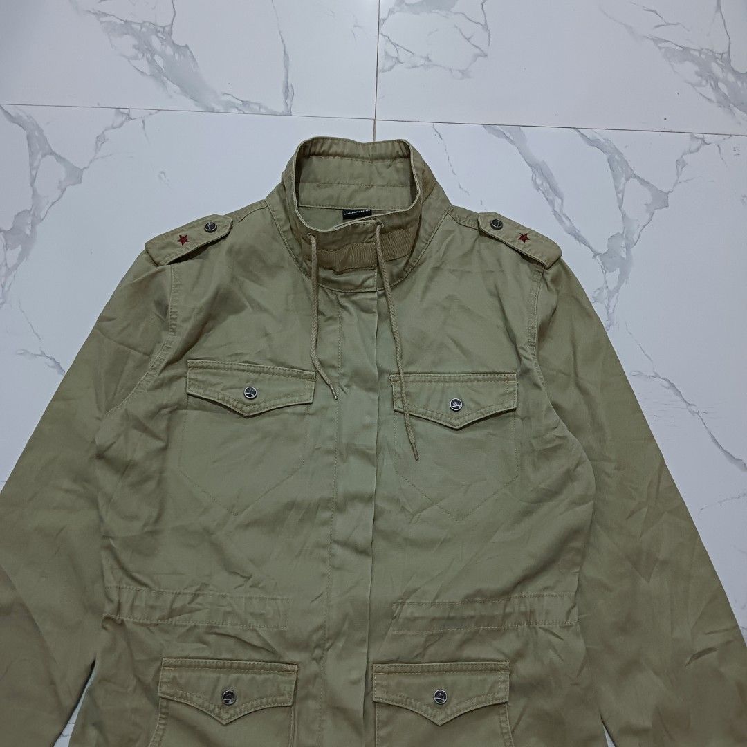 Oakley military field jacket womens (Category: Coats, Jackets and Outerwear) located in Cebu City. Submitted by bsidethrift (Listing ID 1431929983, Image 2). Description: orig 💯 Medium 19 pit to pit 25 length as new condition no issue.