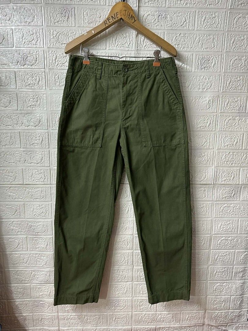 Olive Green Military Style Pants (Category: Jeans) located in General Santos City (Dadiangas). Submitted by markinho_ideas (Listing ID 1431943771, Image 3). Description: - Olive green military-inspired pants - High-waisted fit - Straight leg cut - Multiple pockets - Button fly - Durable construction - Perfect for a casual, rugged style - Versatile wardrobe addition.