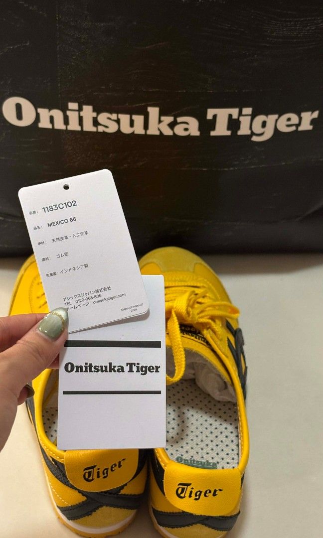 Onitsuka Tiger Mexico 66 Yellow Sneakers (Category: Sneakers) located in Taguig. Submitted by prelovedbychasantos21 (Listing ID 1427551007, Image 2). Description: Bought in Japan 24.5CM FREE shipping within Taguig to Makati area RFS: Too big for me, need ko pala mag size down :( Note: No box po, paper bag lng. Iniwan yung box sa Japan..