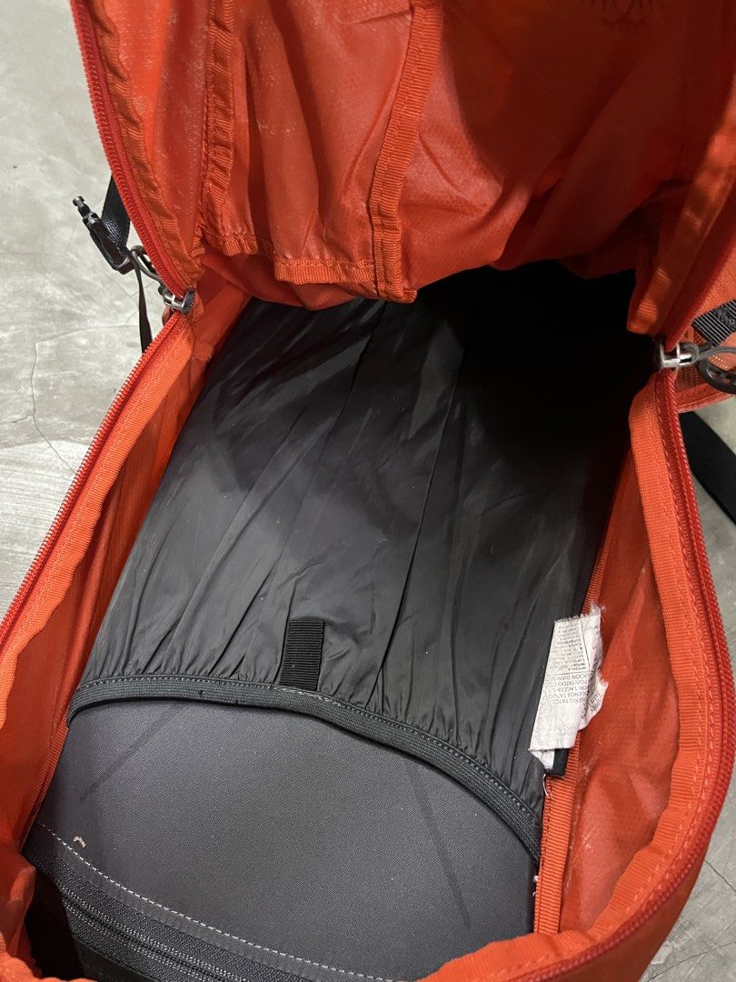 Osprey Hikelite 26 Backpack (Category: Backpacks) located in Bulacan. Submitted by sef19 (Listing ID 1431799117, Image 2). Description: - Osprey Hikelite 26 backpack - Color: Orange - Size: O/S (15-22 in) - Features: - Main compartment with hydration sleeve - Adjustable shoulder straps - Breathable back panel - Multiple compartments - Made in Vietnam - Ideal for hiking and outdoor activities.
