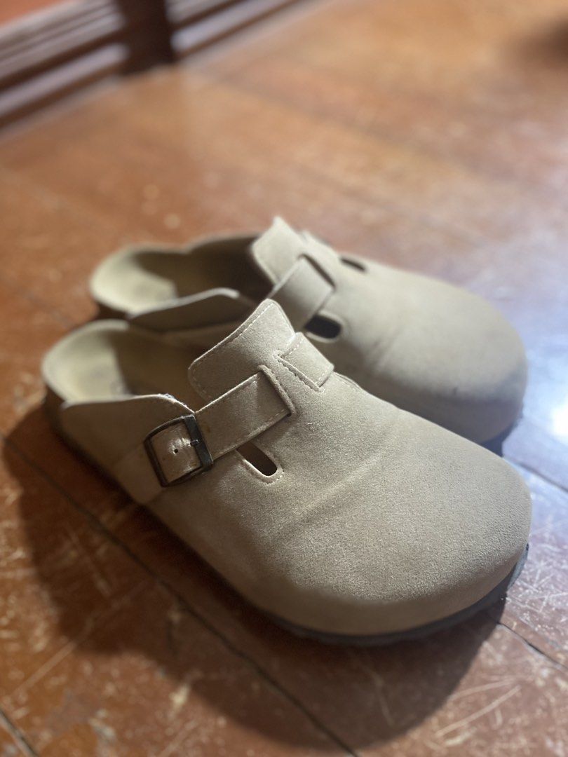 Outland Boston Clogs (Category: Slippers & Slides) located in Cainta. Submitted by sneakseller1995 (Listing ID 1431950993, Image 3). Description: Authentic Outland Clogs Affordable Birkenstock Dupe Suede Material No issues Still Good as new Still Negotiable Dm if interested .
