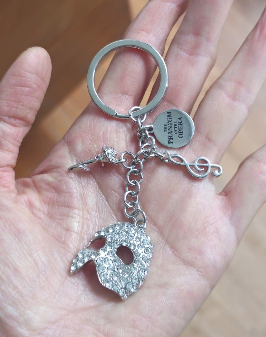 Phantom of the Opera Diamante Keychain, Toys & Collectibles, Fan ...