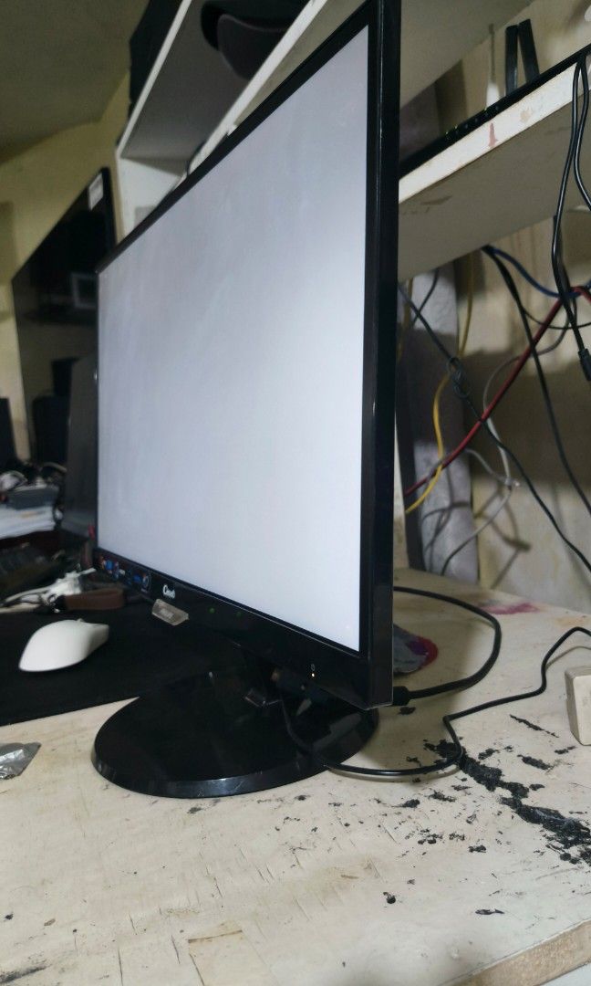 Philips 227E (Category: Monitor Screens) located in Manila. Submitted by maatsa19 (Listing ID 1431923185, Image 2). Description: Philips 227E monitor w/ power cord only, may dead pixel (shown in the pictures) lang na maliit hindi naman pansinin pag ginagamit.