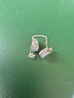 (Category: ) located in . Submitted by thriftylot (Listing ID 1431817206, Image 1). Description: .