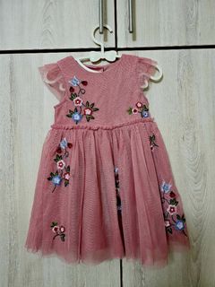 Primark White Dress, Babies & Kids, Babies & Kids Fashion on Carousell