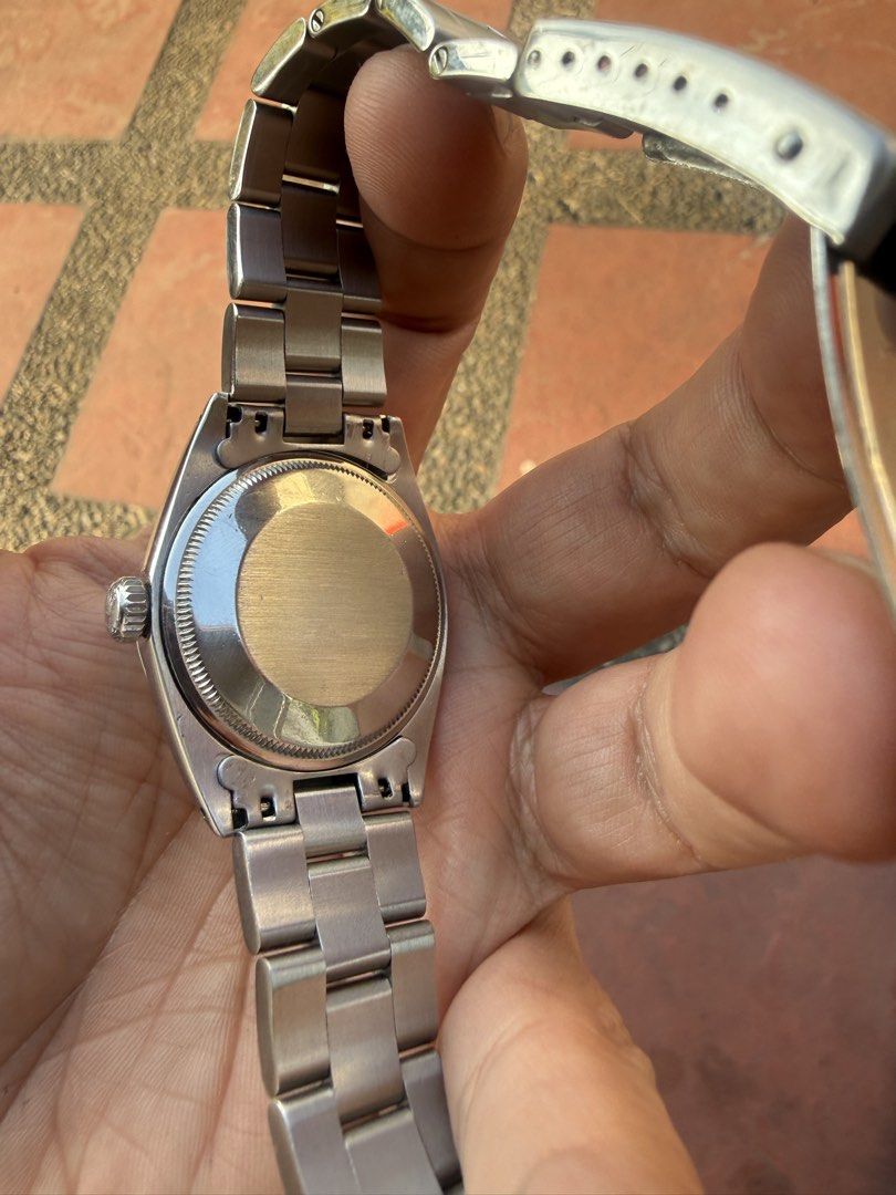 Rolex Oyster Perpetual Date 1500 (Category: Luxury Watches) located in Makati City. Submitted by mike2829 (Listing ID 1431889024, Image 2). Description: FOR SALE - Rolex Oyster Perpetual Date watch - Reference number 1500 - Features a silver dial - Date display function - Aftermarket Stainless steel bracelet with Rolex clasp - Screw-down crown - In good working condition - Unit only Can do meet ups in Makati and BGC Price negotiable RFS : downsiz