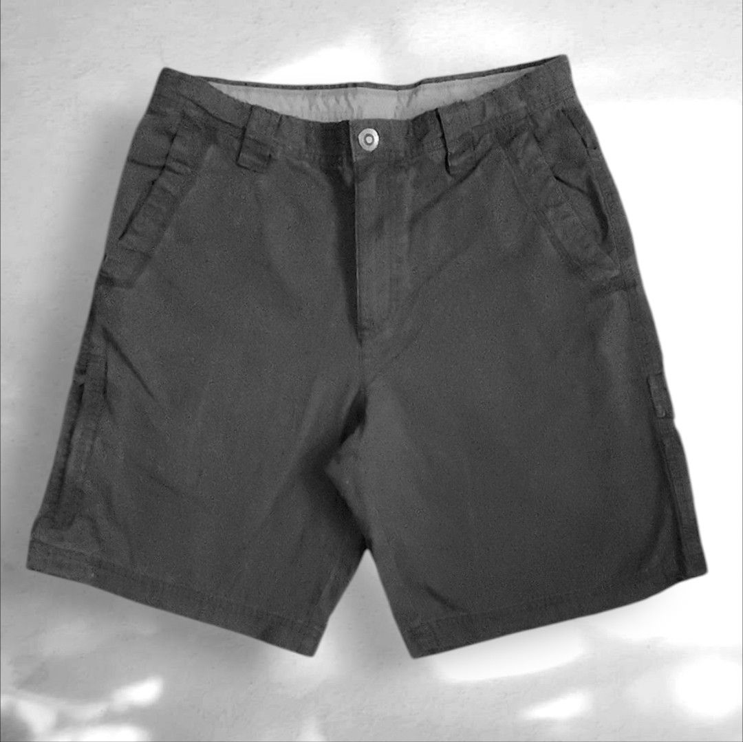 Shorts (Category: Shorts) located in Marikina City. Submitted by kingdrel (Listing ID 1431804409, Image 1). Description: Columbia Omni-Shield 6 pocket Camping shorts W 32 L 9 VERYGOOD CONDITION NO ISSUE COLORATE 9.5-10.
