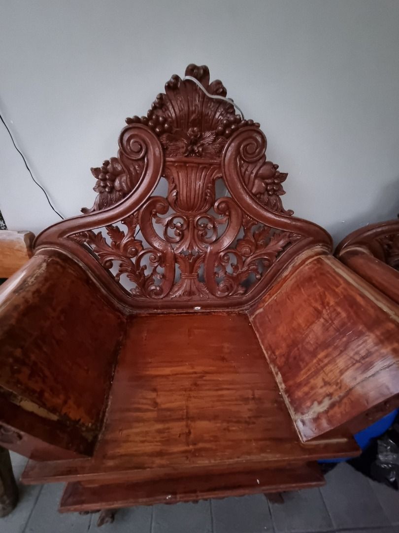 SOLID Cleopatra Sofa Sala Set Narra (Category: Sofas) located in Pasig City. Submitted by amiel.rivera (Listing ID 1431888665, Image 2). Description: Solid Narra Cleopatra Sala Set. Price P55,000 negotiable. 1pc. 4 Seater 4pcs. Single Seater 1pc. Center Table 2pcs. Side Table RFS. need funds.