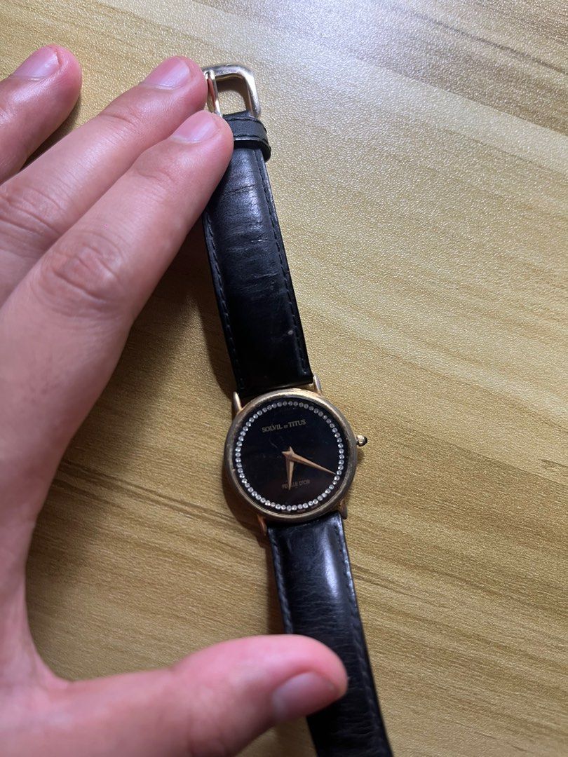 Solvil Et Titus Watch (Category: Women's Watches) located in Manila. Submitted by etcetero (Listing ID 1431994863, Image 2). Description: - Hindi na gumagana at matagal pong nakatago lang. Possibly need lang ng bagong battery..