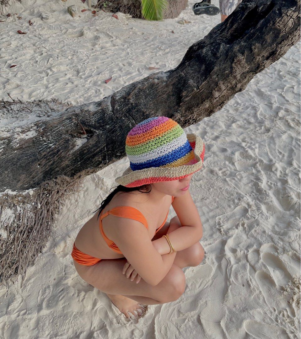 Summer Hats (Category: Hats & Beanies) located in Pasay City. Submitted by cesioa (Listing ID 1431815713, Image 2). Description: Take All for ₱400 Perfect for the Summer ☀️ Looks good on pictures 😉 To complete your summer ootds! .