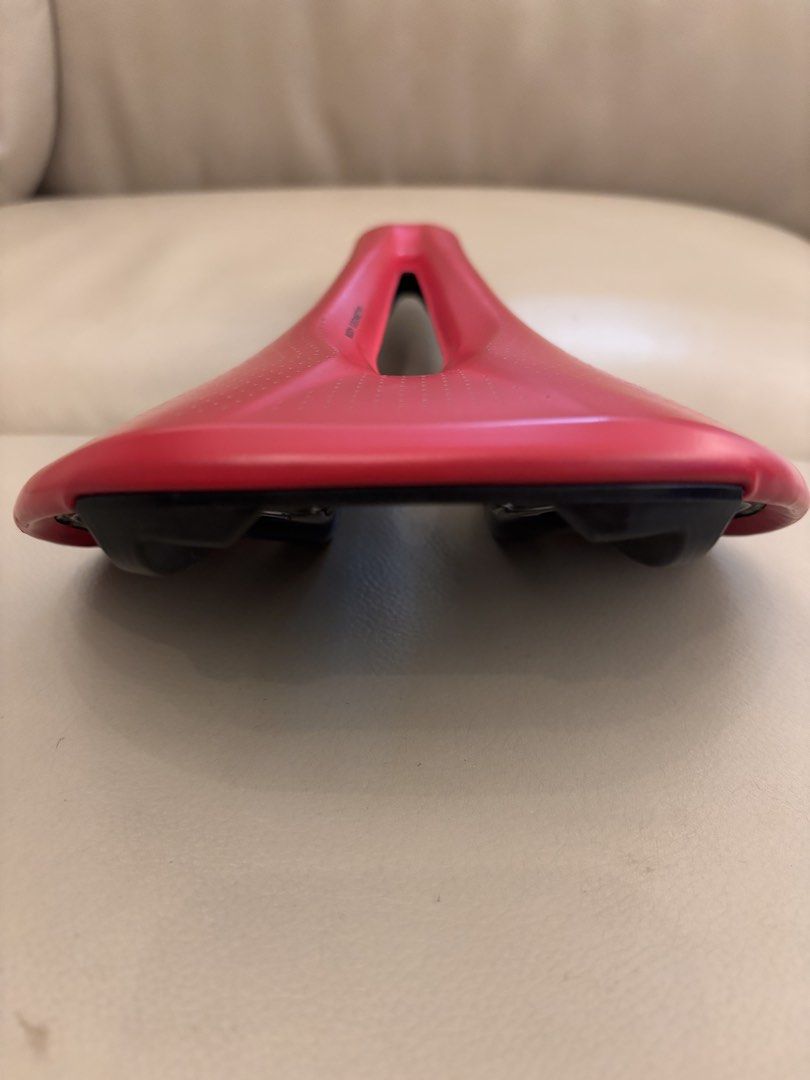 S-Works Power Arc Saddle - Red (Category: Parts & Accessories) located in Singapore. Submitted by wagyubeef (Listing ID 1431920294, Image 3). Description: As stated, no box when I bought it from Tay Junction. 155mm wide, no tear, no peel, 101% accident free. No scratch, no crack. Clearing up my unused saddles…. Slightly negotiable for fast deal. .