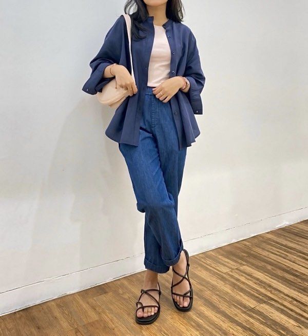 Uniqlo Denim Tapered Pants (Category: Jeans) located in Manila. Submitted by mctrl (Listing ID 1431934232, Image 3). Description: Uniqlo Denim Tapered Pants Size: Medium (63-69cm) Color: 67 Blue Ankle length Regular fit .