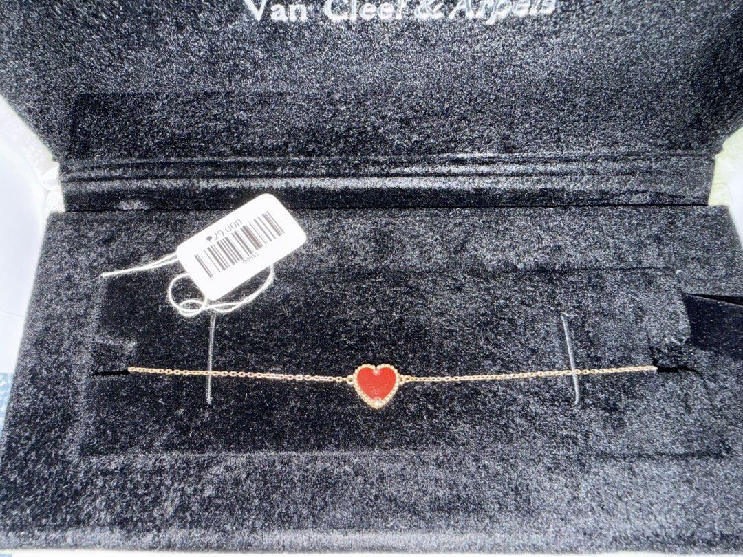 Van Cleef & Arpels Sweet Alhambra Bracelet (Category: Bracelets) located in Cavite. Submitted by tripleKgels (Listing ID 1431842553, Image 3). Description: VCA Inspired HK Setting 18K Rosegold with carnelean motif with box.
