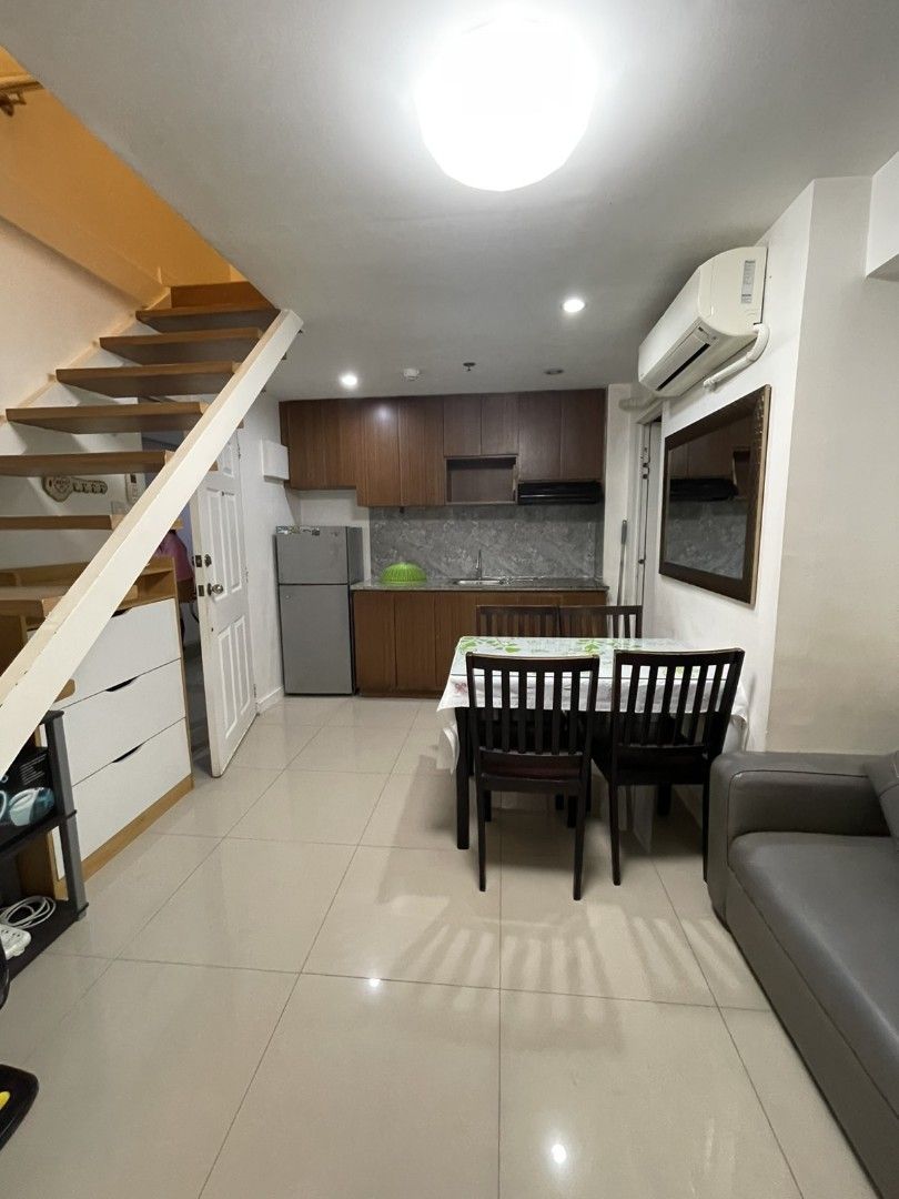 VICTORIA TOWERS QC (Category: Apartments & Condos) located in Manila. Submitted by wtc143 (Listing ID 1431998418, Image 3). Description: CONDO UNIT for RENT Location: Victoria Towers Condominium Mother Ignacia St. QC 2 bedrooms semi- furnished unit with washing machine. 📌 Accessible to various public transporations 📌 Near to Capitol Medical Center and other hospitals and schools 📌 Starbucks, BDO, Medical City, Robinson's Supermarket in the sam