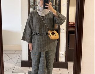 (Category: ) located in . Submitted by izzatisells (Listing ID 1431930054, Image 1). Description: .