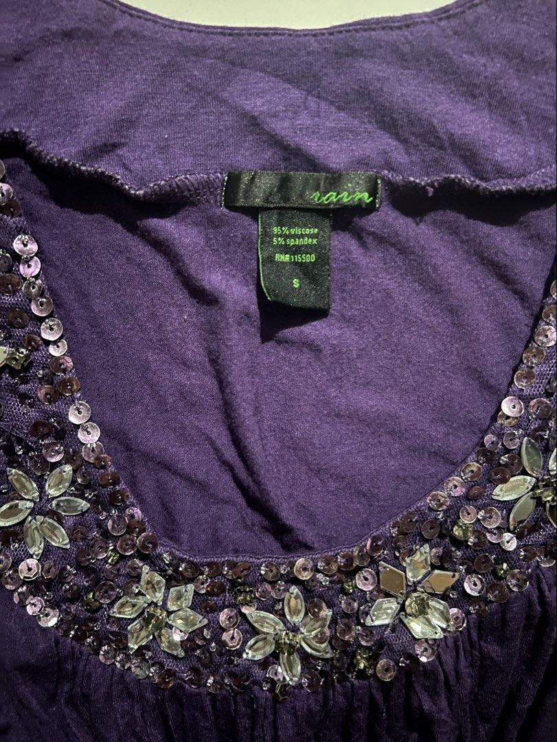 y2k vintage beaded & sequined purple top (Category: Sleeveless) located in Bocaue. Submitted by elplath (Listing ID 1431903643, Image 3). Description: .