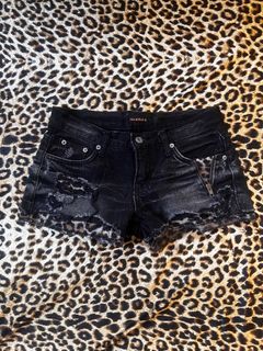 (Category: ) located in . Submitted by dreamgirlcloset (Listing ID 1431940292, Image 1). Description: .