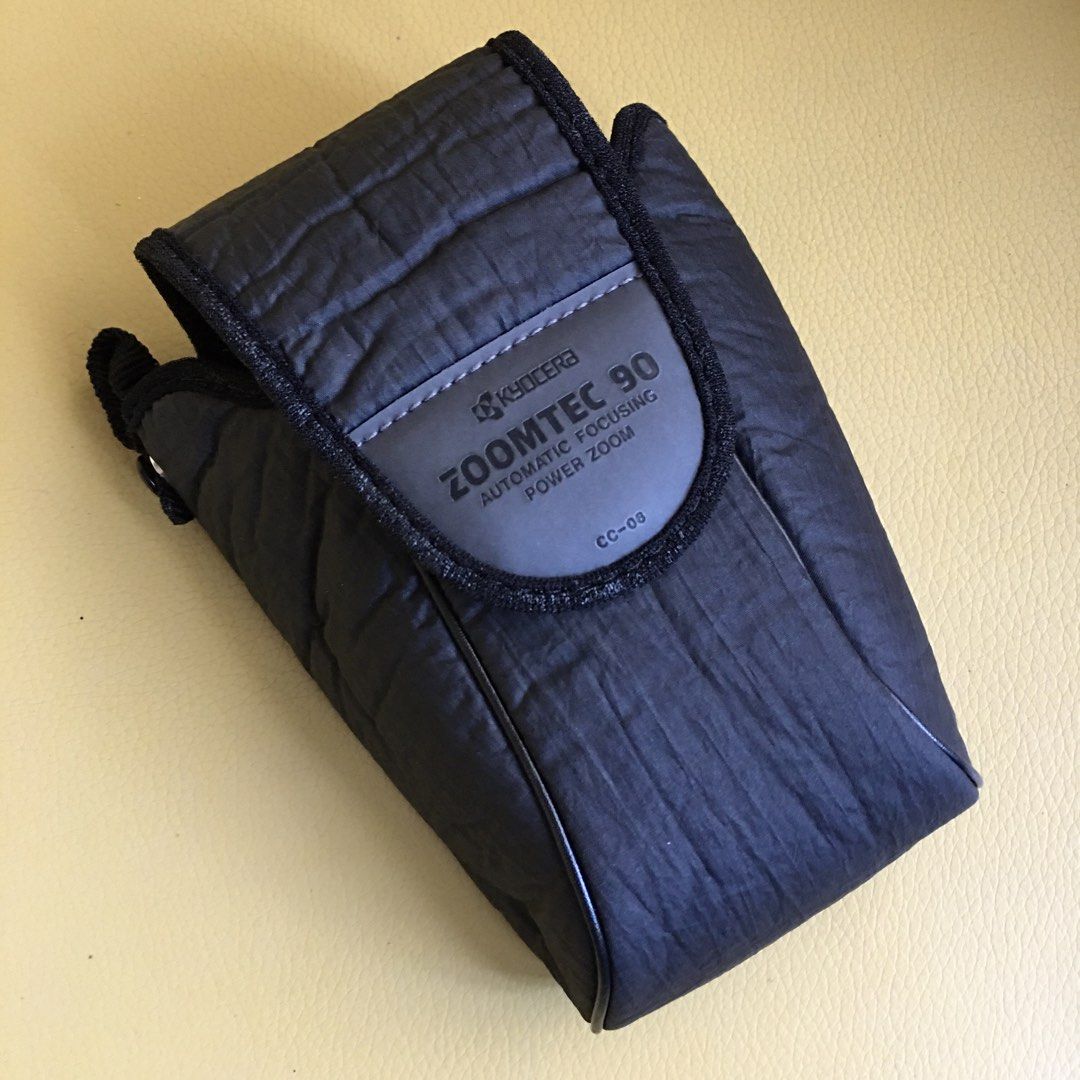 Yashica Kyocera Zoomtec 90 Pouch Case (Category: Other Photography Accessories) located in Tarlac. Submitted by greatfindstrlc (Listing ID 1431879739, Image 1). Description: Case made in Hong Kong designed pouch for the old Automatic Focusing Yashica Zoomtec 90 35mm film camera..