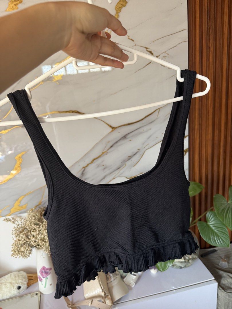 Zara Black Crop Top (Category: Others Tops) located in Marikina City. Submitted by declutter_keni24 (Listing ID 1431803267, Image 3). Description: - Zara black crop top - Square neckline - Ruffled hem - Ribbed texture - Size: EUR XS-S - Made in China.