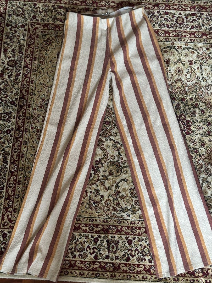 Zara Trafaluc Striped Pants S/S18 (Category: Other Bottoms) located in Quezon City. Submitted by guancialebaby (Listing ID 1431897748, Image 1). Description: - super cute and funky bottoms - comfortable to wear! - fits xs-s .
