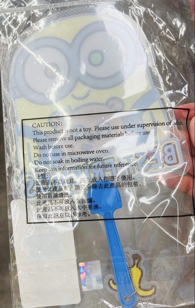 現貨🪭 夏日沙灘防水膠扇 正版 迪士尼 迷你兵公仔 三眼仔公仔 扇子 旅行用品 DISNEY PIXAR MINIONS ALIENS Water Folding Fan （分類：飾物架、飾物盒、飾物收納盒）位於 Hong Kong。 由 swroom 提交（商品編號 1432093921，圖片 4）。簡介： 🚚 🎁 只限郵寄運送 🎁 ▫️▫️商品詳情▫️▫️ 💝$50 個，$90 兩個，全新未開封 ❣️ 節日銷情迅速請早訂購售完即止❣️ 🛍更多最新禮品玩具 follow us ： carousell.com/swroom ▫️▫️購買付款詳情 ▫️▫️ 📥 請 INBOX PM下單購買須提供以下資料 ： 1. 選擇付款方式 : PAYME / FPS / ALIPAYHK 2. 選擇郵寄方式： 📮 $10 up 本地平郵 ( 一般情況 2-3 個工作天寄出 ) 📦 SF順豐到付 - 收貨時付運費 📦 ( 一般情況 2-3 個工作天寄出 ) 3. 確認全數付款後才留貨