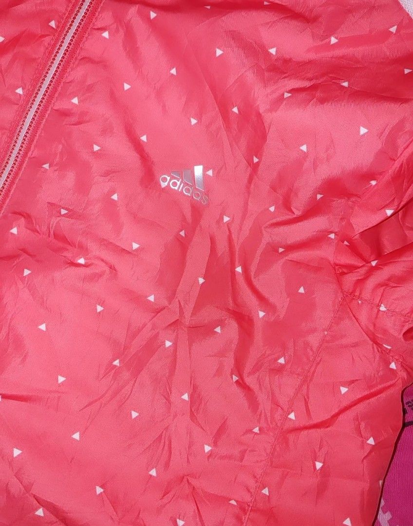 Adidas Women's Windbreaker (Category: Activewear) located in Quezon City. Submitted by chph2nd (Listing ID 1432004179, Image 2). Description: size medium. cut tag.