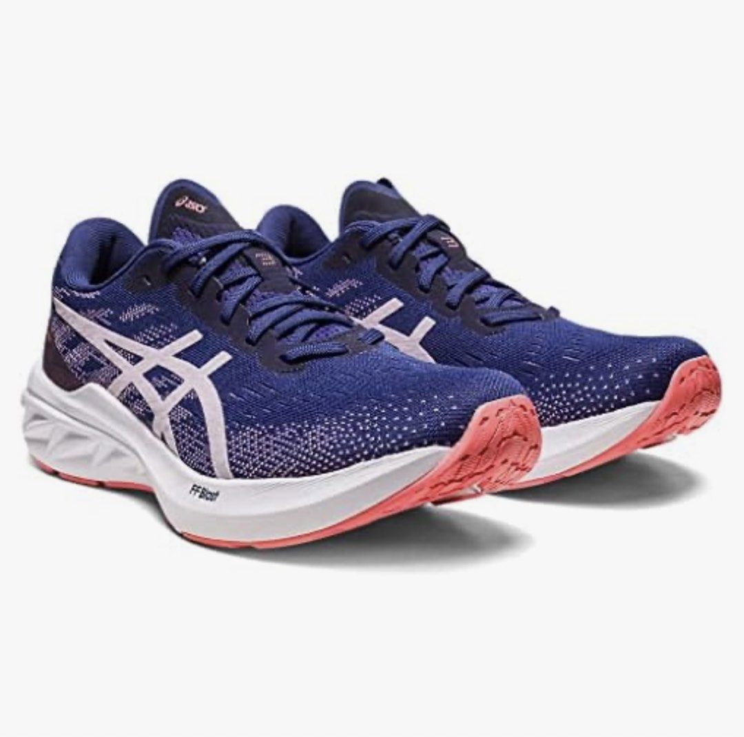 ASICS Dynablast 3 Running Shoes (Category: Sneakers) located in Singapore. Submitted by souffdlje (Listing ID 1432171073, Image 1). Description: .