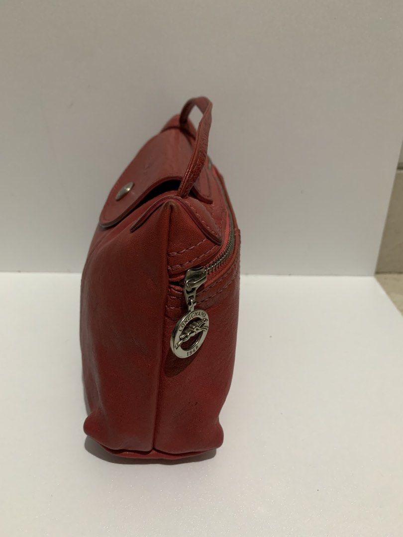 Authentic Longchamp Mini Le Pliage Cuir Crossbody Bag, Tas LC, Tas mini (Kategori: Tas & Dompet Wanita) berada di Jakarta Selatan. Dikirim oleh beautysto59383 (ID iklan 1432014241, Gambar 2). Deskripsi: Authentic Longchamp Mini Le Pliage Cuir Crossbody Bag Size 23 x 16 x 7 cm Made in France Serial Number : 1061737FS018.
