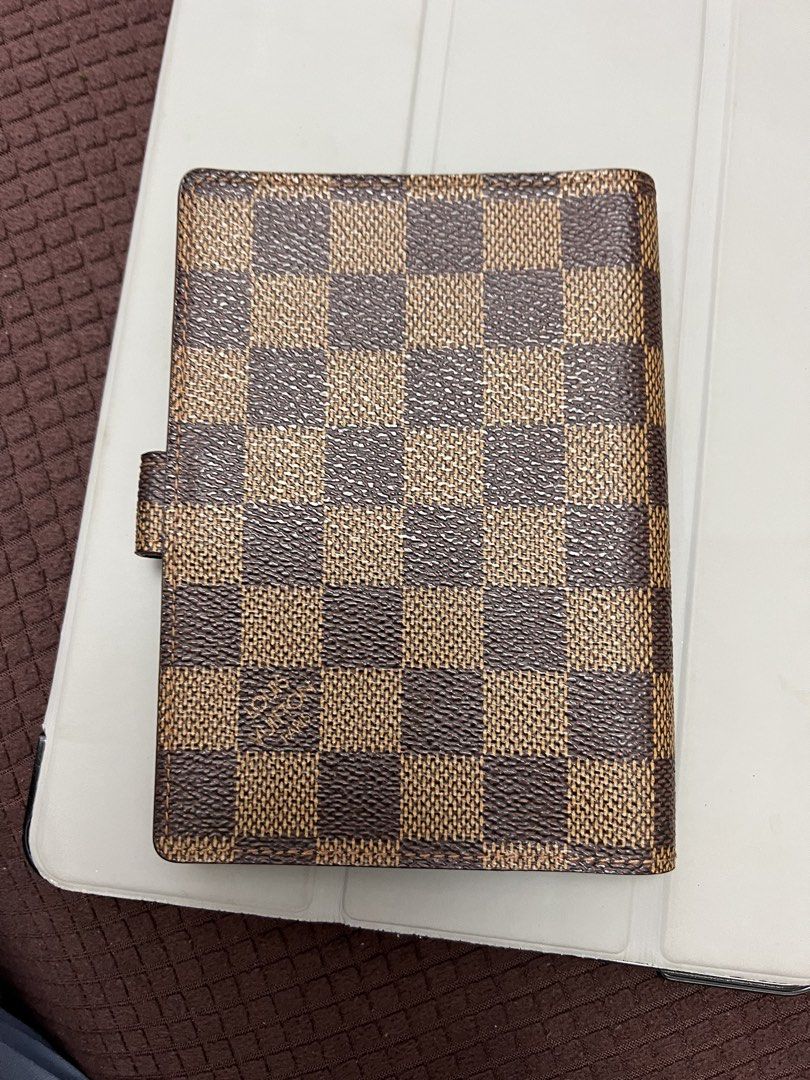 Authentic preowned LV Agenda PM Organizer Damier ebene (Category: Luxury Bags & Wallets) located in San Pablo. Submitted by misskittyph (Listing ID 1432026649, Image 3). Description: L O U I S V U I T T O N Damier Ebene Agenda PM CA0966 made in spain . ‼️🏷 P14,800 only‼️ .⠀⠀⠀⠀⠀ in very good condition with tolerable signs of use Layaway options available 💯Guaranteed authentic or your money back .