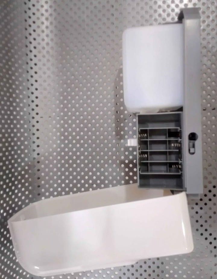Automatic Alcohol Soap Dispenser 1000ml Wall Mount (Category: Medical Supplies & Tools) located in Manila. Submitted by emil_online_shop (Listing ID 1432164728, Image 3). Description: Automatic Alcohol Soap Dispenser 1000ml Wall Mount Features infrared and ultraviolet sensor technology. It dispenses alcohol or liquid soap when hands are placed below. The dispenser comes with a set of screws for wall mount, A power adapter, and batteries for its d